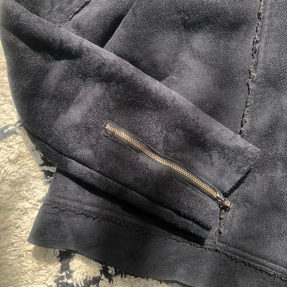 URBAN OUTFITTERS BLACK FAUX SUEDE JACKET - Picture 3 of 3